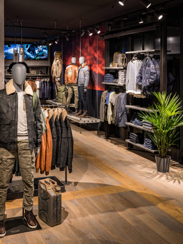 Project Just Brands Düsseldorf Retail Interior Header Image